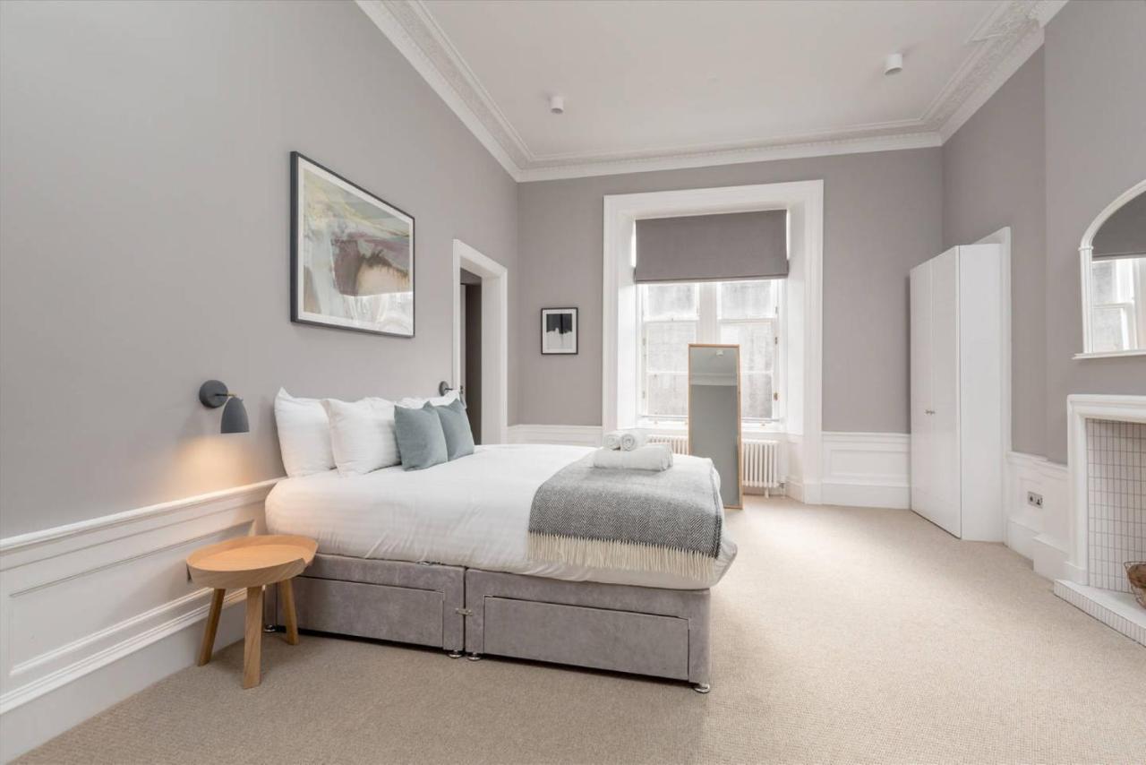 Joivy Spacious And Bright 1Bed Apt, Short Walk From Princes Street Edimburgo Exterior foto
