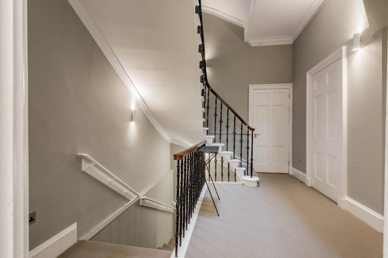Joivy Spacious And Bright 1Bed Apt, Short Walk From Princes Street Edimburgo Exterior foto