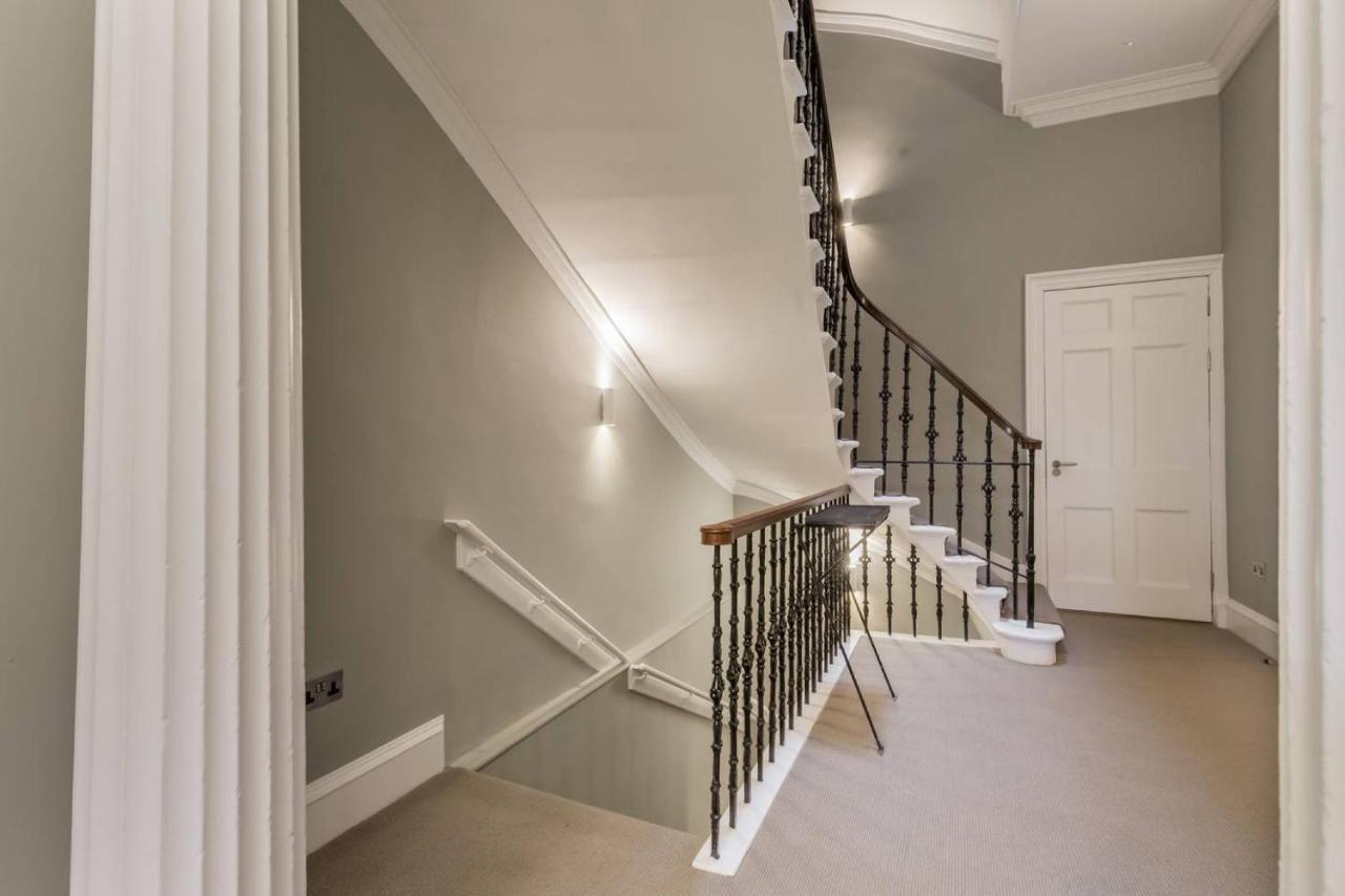 Joivy Spacious And Bright 1Bed Apt, Short Walk From Princes Street Edimburgo Exterior foto