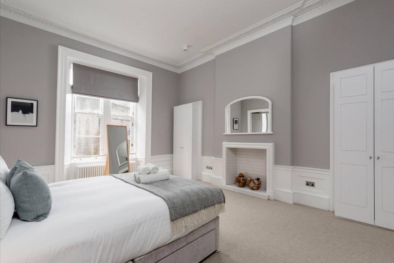 Joivy Spacious And Bright 1Bed Apt, Short Walk From Princes Street Edimburgo Exterior foto