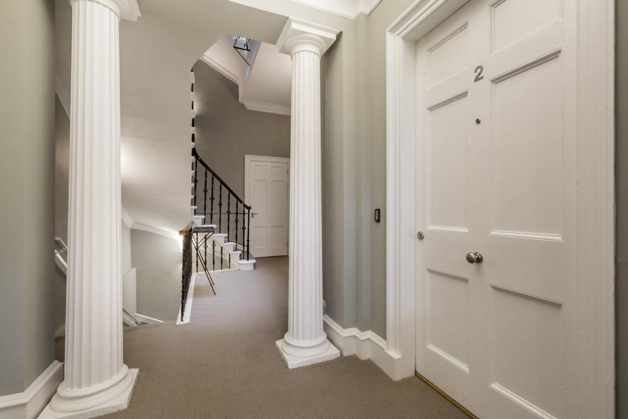 Joivy Spacious And Bright 1Bed Apt, Short Walk From Princes Street Edimburgo Exterior foto